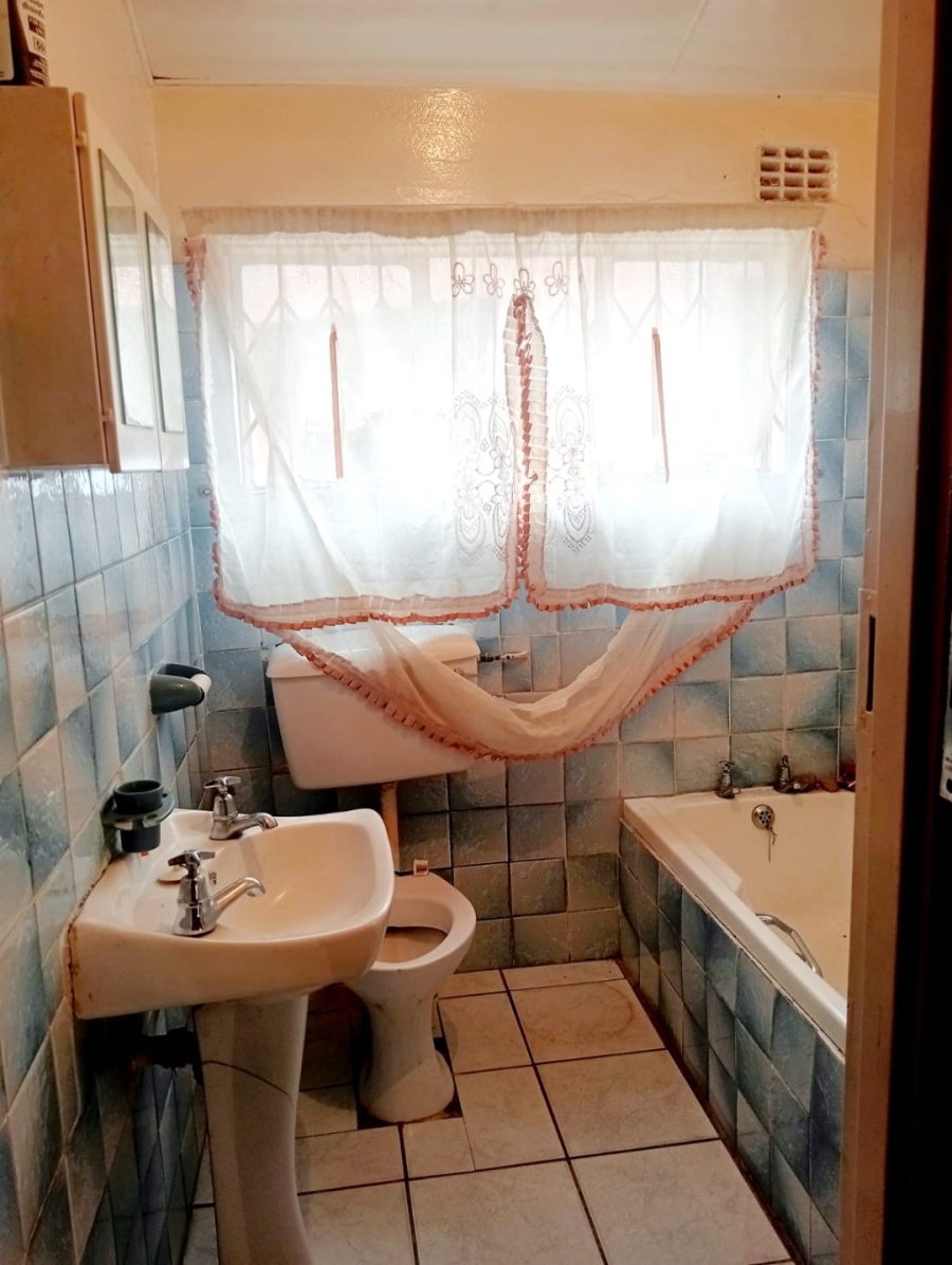 2 Bedroom Property for Sale in Mdantsane Nu 11 Eastern Cape